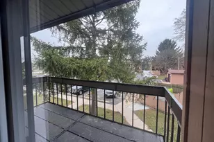 6179 W Cold Spring Rd, Milwaukee, WI 53220 - Photo 8