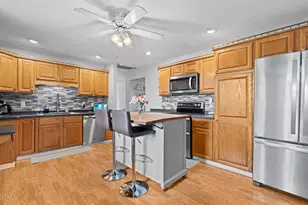 S47W24821 Lawnsdale Rd, Waukesha, WI 53189 - Photo 8