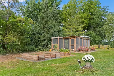 S47W24821  Lawnsdale Rd, Waukesha, WI 53189 - Photo 28
