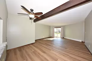 W169N11540 Biscayne Dr, Germantown, WI 53022 - Photo 8