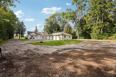 10216 N Baehr Rd, Mequon, WI 53092 - Photo 24
