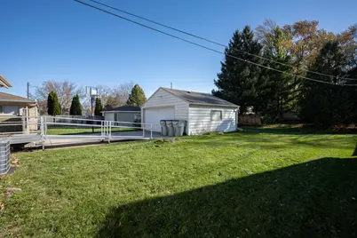 8627 W Ruby Ave, Milwaukee, WI 53225 - Photo 18