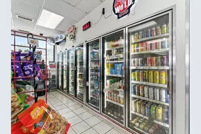 2115  Main St, Green Bay, WI 54302 - Photo 2