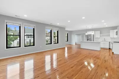 1697 N Marshall St, Milwaukee, WI 53202 - Photo 10