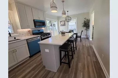 708  Pleasantwood Dr, Kewaskum, WI 53040 - Photo 2