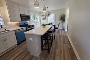 708 Pleasant Wood Dr, Kewaskum, WI 53040 - Photo 2