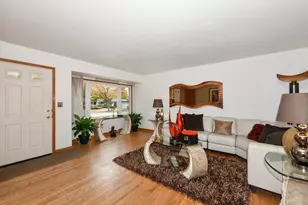 8069 N 105th St, Milwaukee, WI 53224 - Photo 4