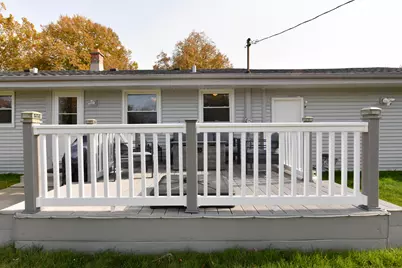 8069 N 105th St, Milwaukee, WI 53224 - Photo 28