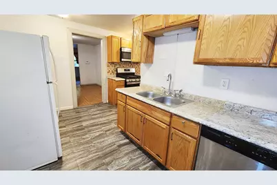 3733 W Fairmount Ave, Milwaukee, WI 53209 - Photo 22