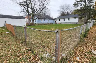 3733 W Fairmount Ave, Milwaukee, WI 53209 - Photo 6