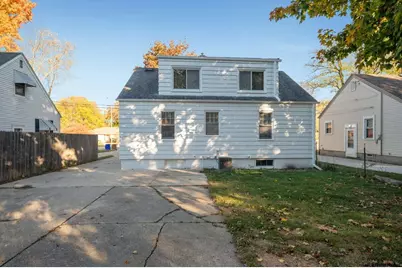 3716  22nd Ave, Kenosha, WI 53140 - Photo 2
