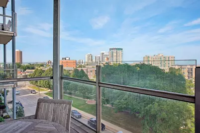 1313 N Franklin Pl #404, Milwaukee, WI 53202 - Photo 46