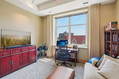 1313 N Franklin Pl #404, Milwaukee, WI 53202 - Photo 28