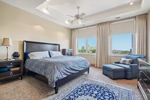 1313 N Franklin Pl, Milwaukee, WI 53202 - Photo 20