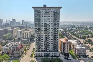 1313 N Franklin Pl, Milwaukee, WI 53202 - Photo 62