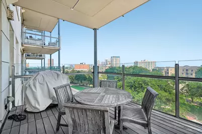 1313 N Franklin Pl #404, Milwaukee, WI 53202 - Photo 34