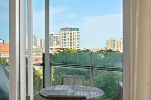 1313 N Franklin Pl, Milwaukee, WI 53202 - Photo 42