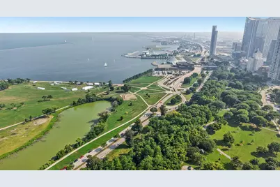 1313 N Franklin Pl #404, Milwaukee, WI 53202 - Photo 72