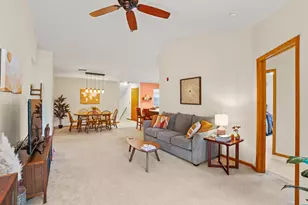 18425 Emerald Dr, Brookfield, WI 53045 - Photo 6