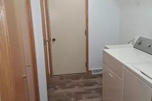 2735 Deer Creek Dr, Racine, WI 53406 - Photo 18