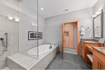 311 E Erie St #318, Milwaukee, WI 53202 - Photo 14