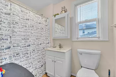 1427  Erie St, Racine, WI 53402 - Photo 16