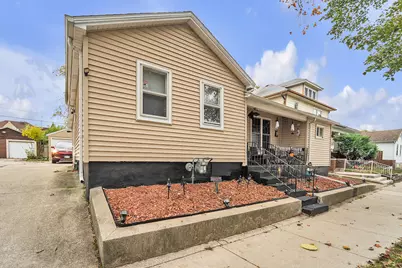 1423  Erie St, Racine, WI 53402 - Photo 2
