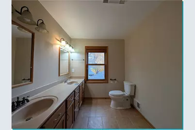 1014  Cottonwood Ct, West Bend, WI 53095 - Photo 32