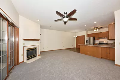 628  Hillcrest Rd #G, Saukville, WI 53080 - Photo 8