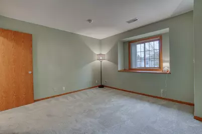 823  Quinlan Dr #E, Pewaukee, WI 53072 - Photo 22