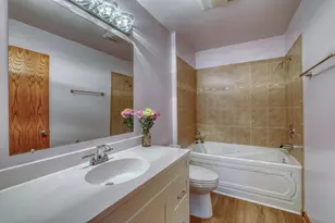 823 Quinlan Dr, Pewaukee, WI 53072 - Photo 26