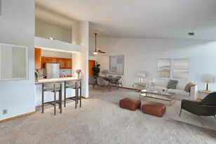 823 Quinlan Dr, Pewaukee, WI 53072 - Photo 4