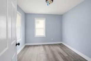 5807 W Park Hill Ave, Milwaukee, WI 53213 - Photo 10