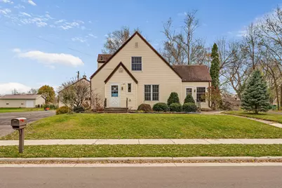 127 E Broadway St, Blair, WI 54616 - Photo 2