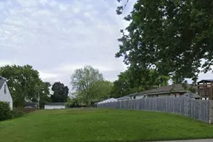 3323 W Ramsey Ave, Greenfield, WI 53221 - Photo 1