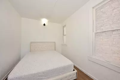 1939 S Winona Ln #1941, Milwaukee, WI 53204 - Photo 8