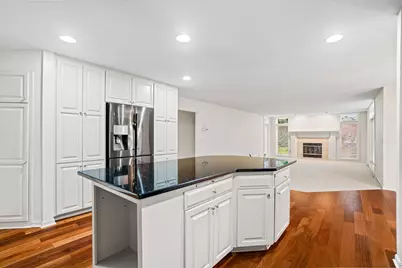 19770  Foxkirk Ct, Brookfield, WI 53045 - Photo 16