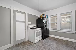 2530 N 52nd St, Milwaukee, WI 53210 - Photo 12