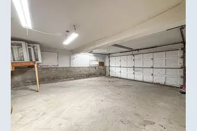 18205  Redvere Dr, Brookfield, WI 53045 - Photo 24