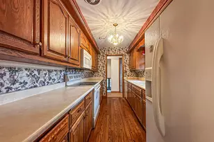 18205 Redvere Dr, Brookfield, WI 53045 - Photo 12