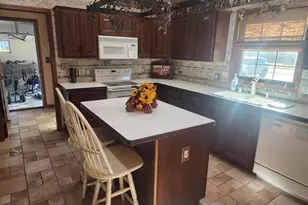 530 Valencia Dr, Delavan, WI 53115 - Photo 10