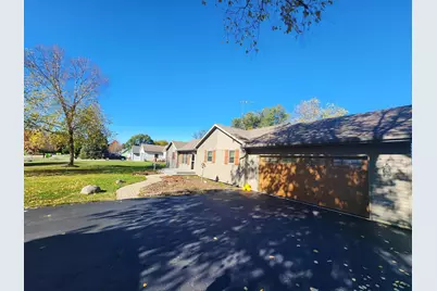 530  Valencia Dr, Delavan, WI 53115 - Photo 36