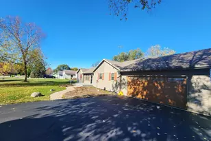 530 Valencia Dr, Delavan, WI 53115 - Photo 36