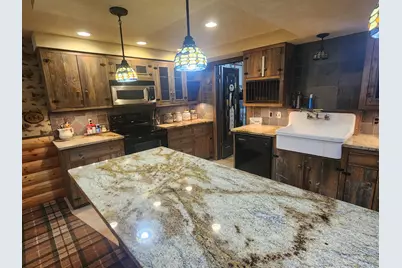 530  Valencia Dr, Delavan, WI 53115 - Photo 24