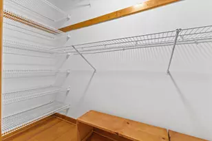 7043 N 107th St, Milwaukee, WI 53224 - Photo 30