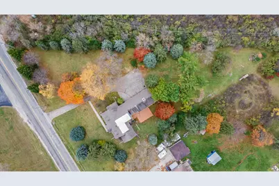 7043 N 107th St, Milwaukee, WI 53224 - Photo 2