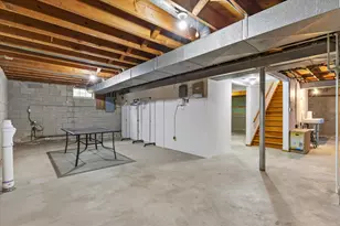 7043 N 107th St, Milwaukee, WI 53224 - Photo 38