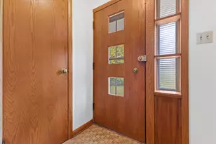 7043 N 107th St, Milwaukee, WI 53224 - Photo 4