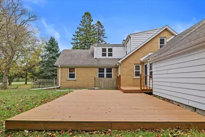 7043 N 107th St, Milwaukee, WI 53224 - Photo 42