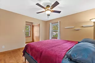 7043 N 107th St, Milwaukee, WI 53224 - Photo 20